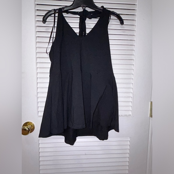 Foxy Halter Neck Peplum Top - Picture 4 of 4
